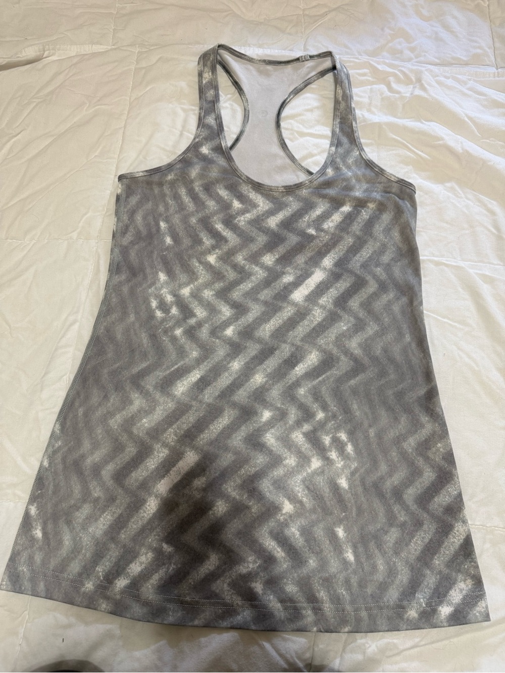 Lululemon Women's Size 6 Gray White Chevron Racerback Athletic Yoga Tank Top